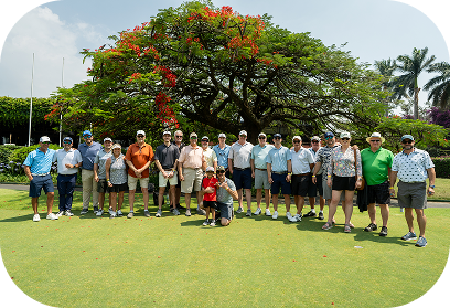 Group photo on the golf course